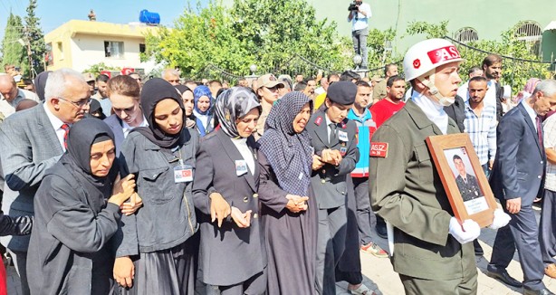 Foto - Çakmak, ulvî makâmına uğurlandı: Devlet ve millet şehidimizin cenazesinde saf tuttu
