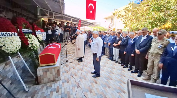 Foto - Çakmak, ulvî makâmına uğurlandı: Devlet ve millet şehidimizin cenazesinde saf tuttu