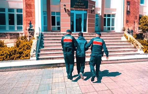 Foto - Çaldığına adeta pişman oldu! Görüntüler film değil gerçek