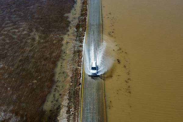 Foto - Çaldıran Ovası'nda araziler su altında kaldı