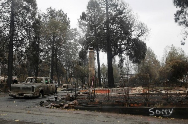 Foto - California tarihinin en büyük yangını kontrol altına alındı