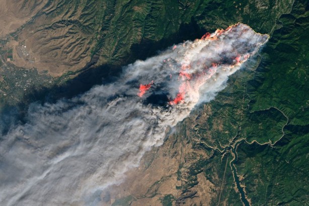 Foto - California tarihinin en büyük yangını kontrol altına alındı