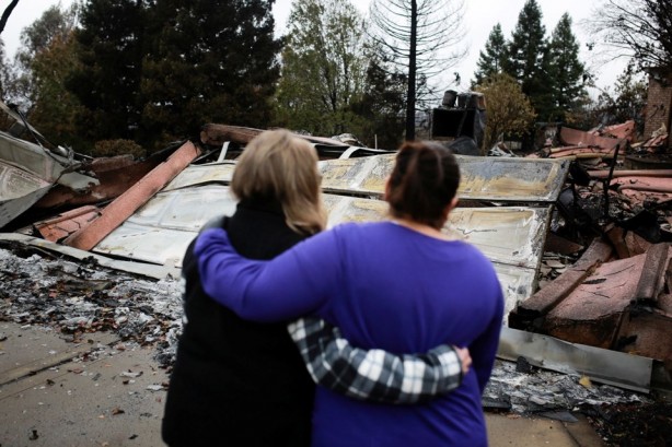 Foto - California tarihinin en büyük yangını kontrol altına alındı
