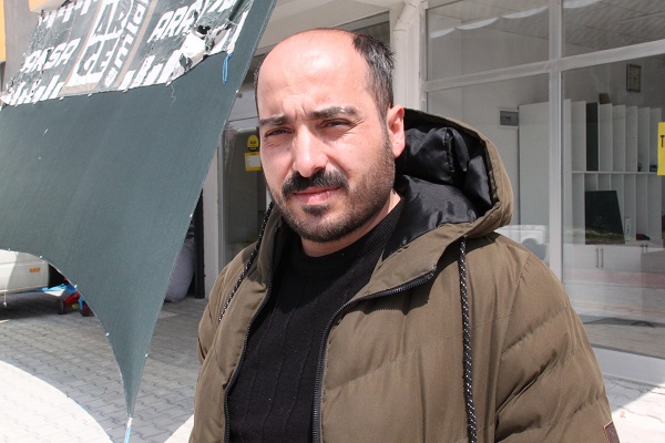 Foto - Çalınmasın diye kameranın önüne koydu! Motosiklet 50 saniye içinde çalındı