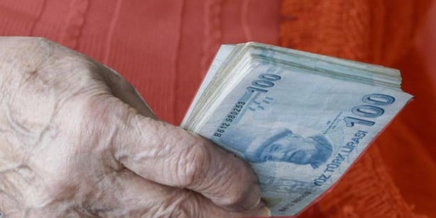 Çalışan emekliye kısa çalışma ödeneği var mı?