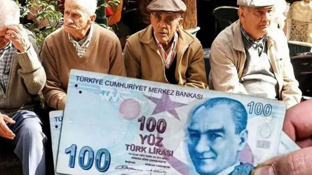 Foto - Çalışanlar için kritik hesap! Emeklilikte 2026’mı 2027 mi avantajlı?