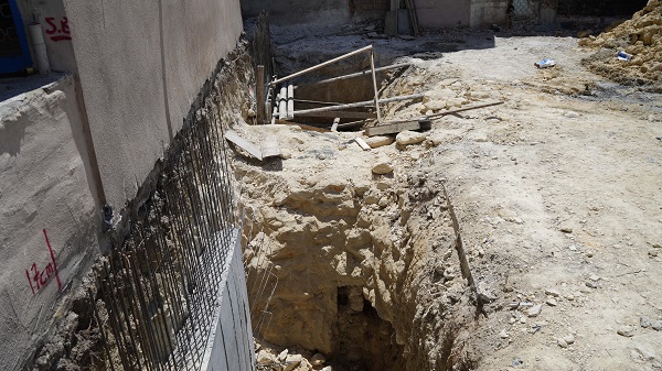 Foto - Çalışanlar şaşkınlık yaşadı! İstanbul'da bir inşaatta bakın ne bulundu