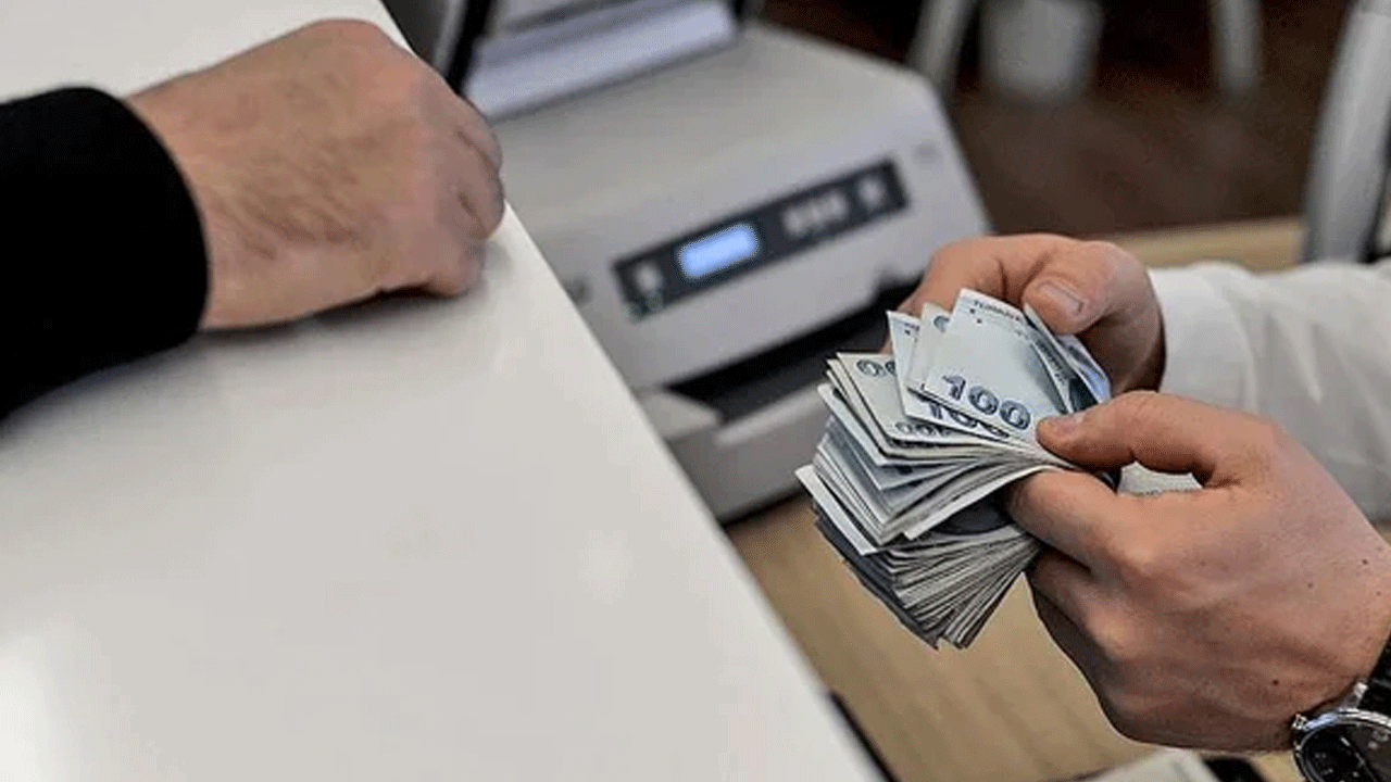 Çalışma ve Sosyal Güvelik Bakanı Vedat Işıkhan duyurdu! Emeklilerin bayram ikramiyesinde flaş gelişme