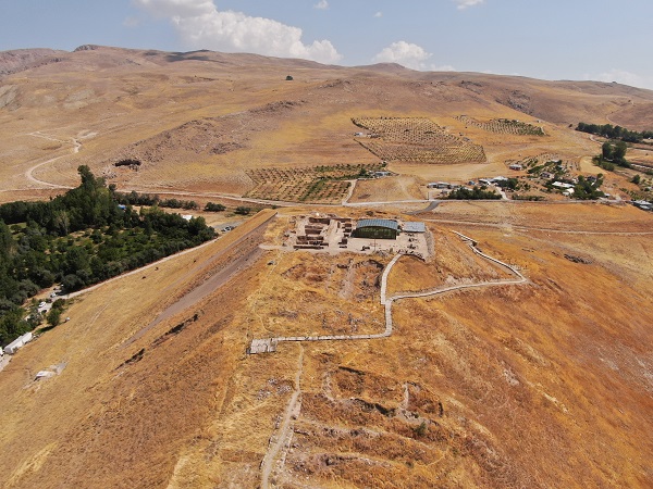 Foto - Çalışmalar 36 yıl önce başladı! Urartu dönemine ait yapılar heyecanlandırıyor