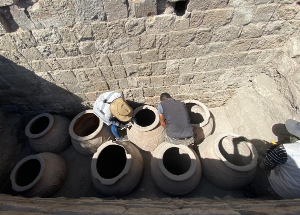 Çalışmalar herkesi heyecanlandırdı! Büyük Selçuklu dönemine ait erzak deposu bulundu