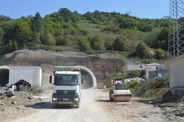 Foto - Çalışmalar tam gaz devam ediyor... 1.5 saatlik yol 20 dakikaya inecek