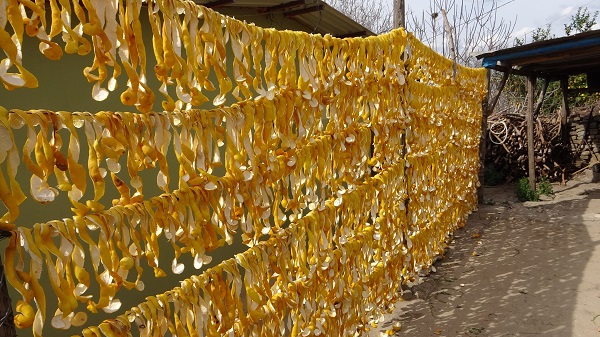 Çamaşır değil kabuk kurutuyorlar! Bu yöntemle fiyatı 3 TL'den 18 TL'ye çıktı