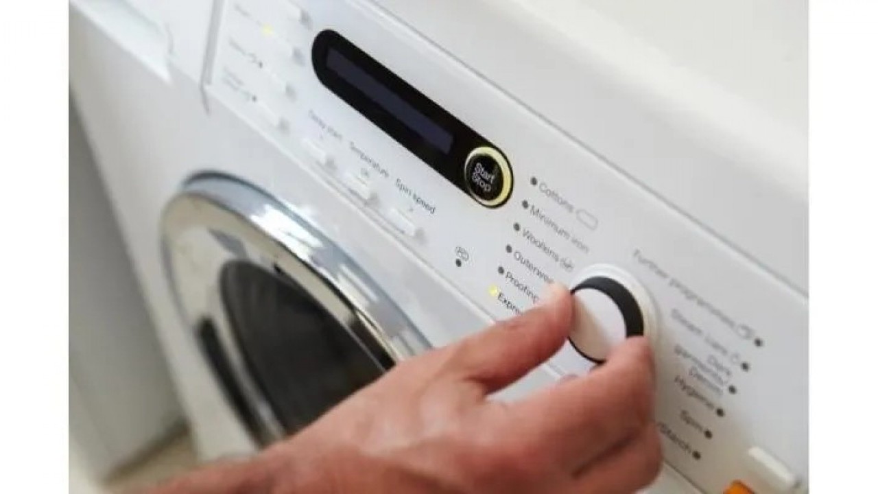 Çamaşır makinenizdeki bu düğmenin ütü yaptığını biliyor musunuz?
