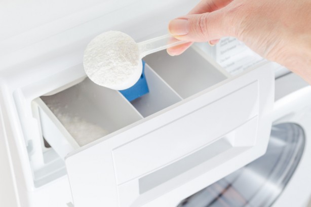 Foto - Çamaşır makinesine bir kaşık eklerseniz elektrik faturasını 50 lira düşürüyor! Müthiş yöntem