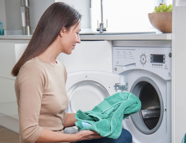 Foto - Çamaşır makinesine sadece bir kaşık eklemek yetiyor! Bu yöntemle faturalar yarı yarıya düşecek