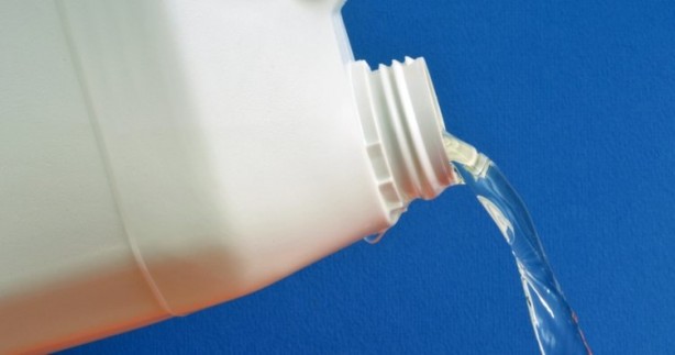 Foto - Çamaşır suyu tarih oluyor! Banyo ve tuvalet temizlemek hiç bu kadar kolay olmadı! Bunu yaparsanız, her yer bembeyaz olacak