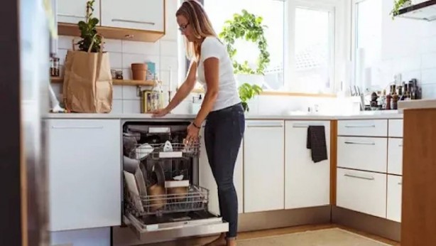 Foto - Çamaşır suyu tarih oluyor! Banyo ve tuvalet temizlemek hiç bu kadar kolay olmadı! Bunu yaparsanız, her yer bembeyaz olacak