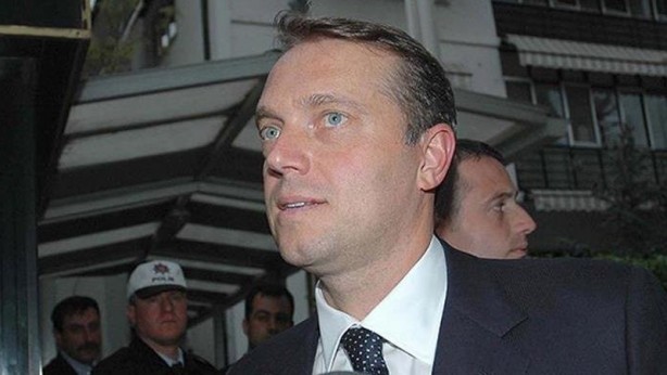 Foto - Camdaki Kız rezaleti Cem Uzan'ın hayatı çıktı!