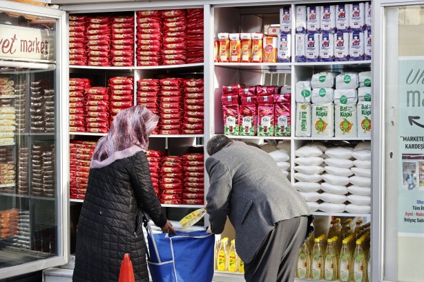 Foto - Cami imamından takdir toplayan davranış!