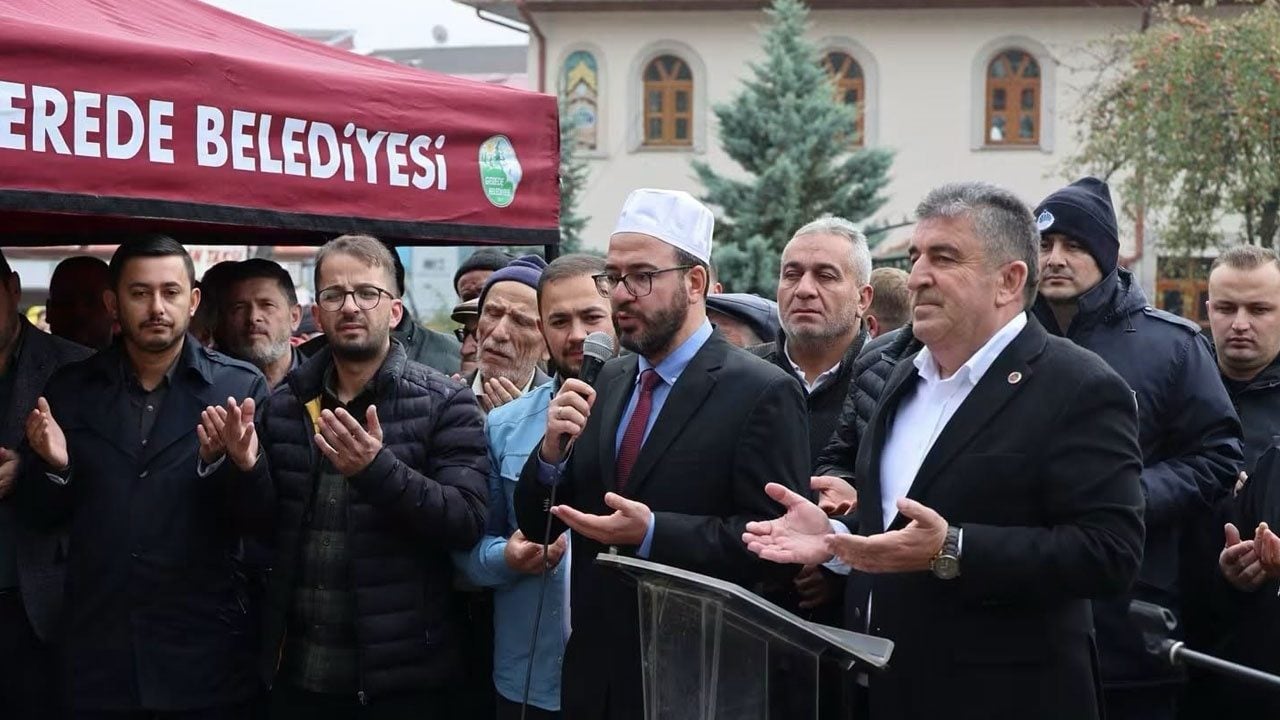 Foto - Cami inşaatı için otomobillerini bağışladılar! Müzayedede 410 bin lira toplandı