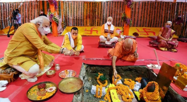 Foto - Cami Müslümanlardan alındı onlara verildi! Yerine tapınak yapılacak