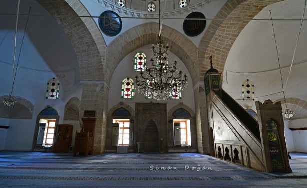 Foto - Cami restorasyonunda şaşırtan gelişme: Sıvanın altından altın çıktı!