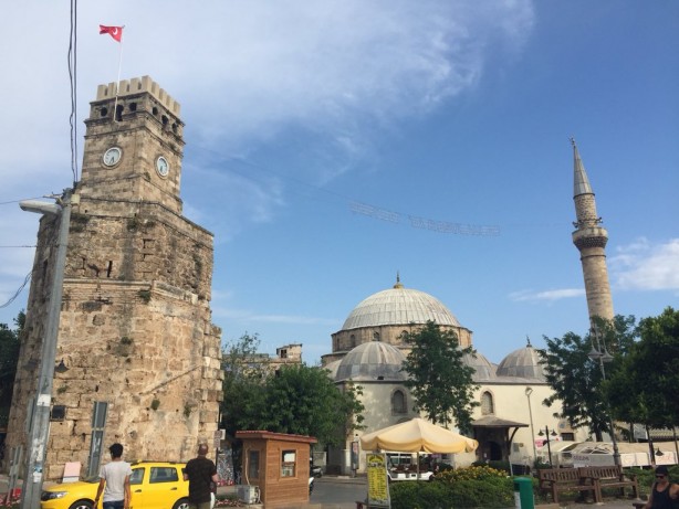 Foto - Cami restorasyonunda şaşırtan gelişme: Sıvanın altından altın çıktı!