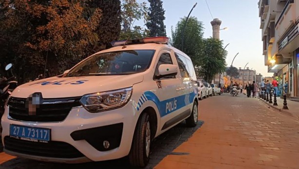 Foto - Camide alçaklık! Önce dine sövdü sonra imamı bıçakladı