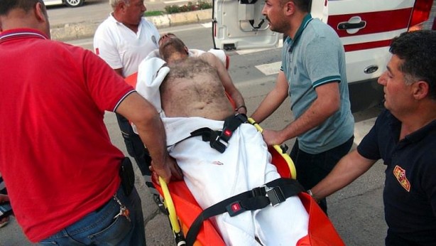 Foto - Camide soyunup kendini yaktı!