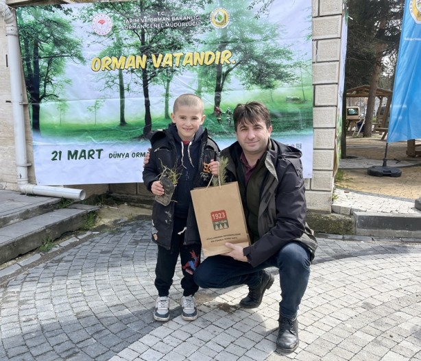 Foto - Camide vatandaşlara 3 bin fidan