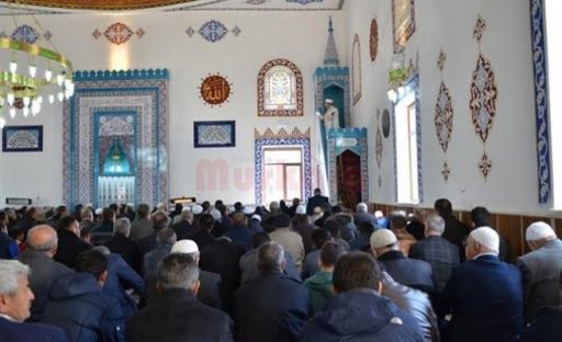 Foto - Camiler açılacak mı? Camilerde Ramazan bayramında bayram namazı kılınacak mı?