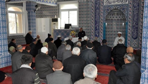 Foto - Camiler açılacak mı? Camilerde Ramazan bayramında bayram namazı kılınacak mı?