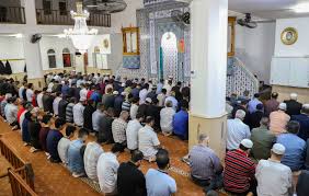 Foto - Camiler açılacak mı? Camilerde Ramazan bayramında bayram namazı kılınacak mı?
