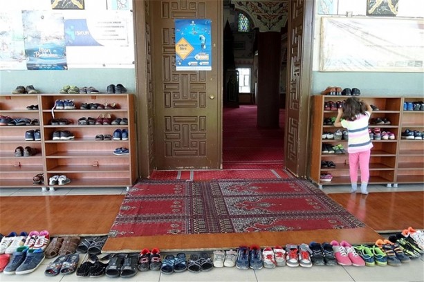 Foto - Camiler çocuk cıvıltılarıyla doldu taştı