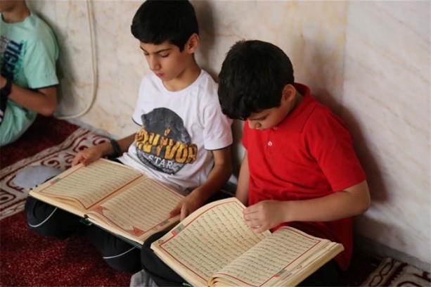 Foto - Camiler çocuk cıvıltılarıyla doldu taştı