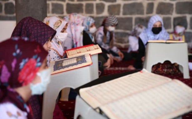Foto - Camiler çocuk sesleriyle yankılanıyor: Türkiye'nin dört bir yanında 'Z Kuşağı' gümbür gümbür geliyor! 