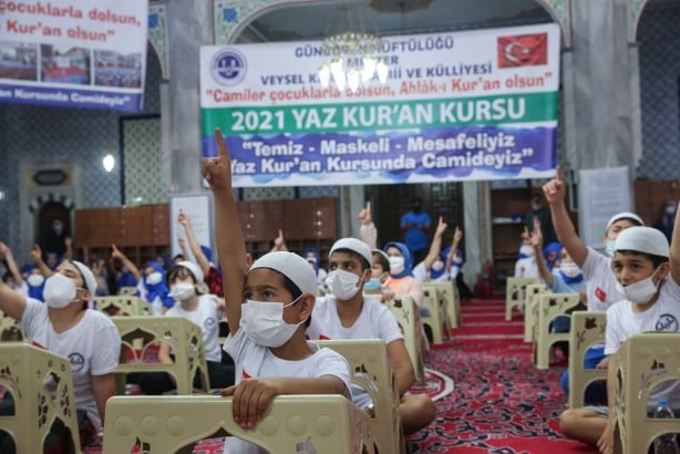 Foto - Camiler çocuk sesleriyle yankılanıyor: Türkiye'nin dört bir yanında 'Z Kuşağı' gümbür gümbür geliyor! 