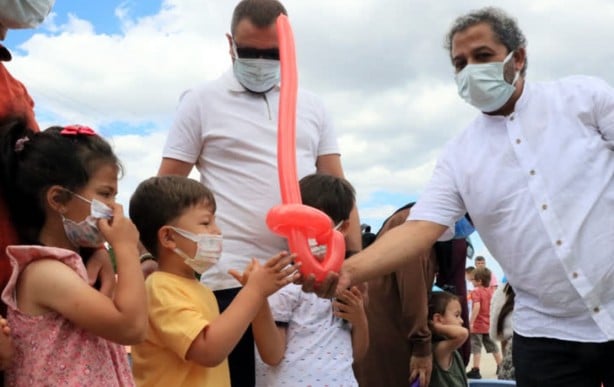 Foto - Camiler çocuk sesleriyle yankılanıyor: Türkiye'nin dört bir yanında 'Z Kuşağı' gümbür gümbür geliyor! 