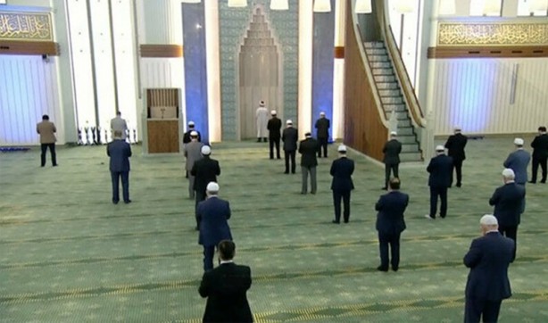 Foto - Camilerde ne zaman cemaatle namaz kılınabilecek? Diyanet'ten ilk bilgi geldi