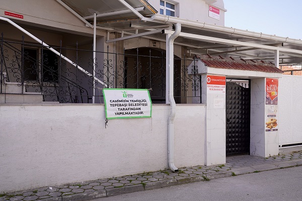 Foto - Camilerde Ramazan temizliği