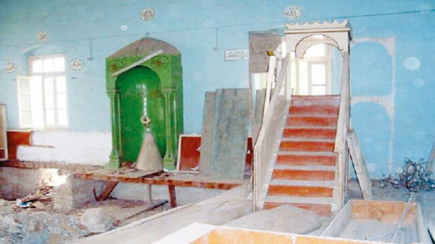 Foto - Camileri ahıra çeviren Yunanistan'da Atina'nın ilk camisi ibadete açıldı