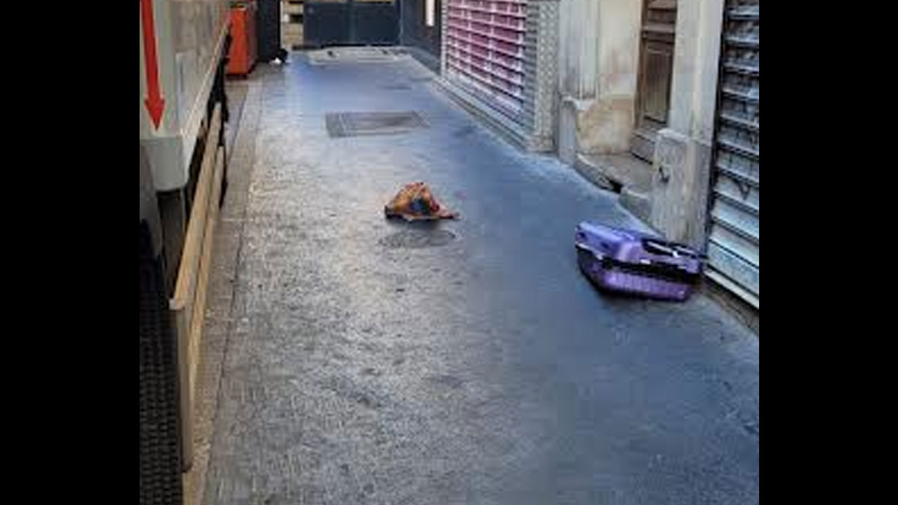 Camilerin önüne kesik baş atıp kaçtılar!