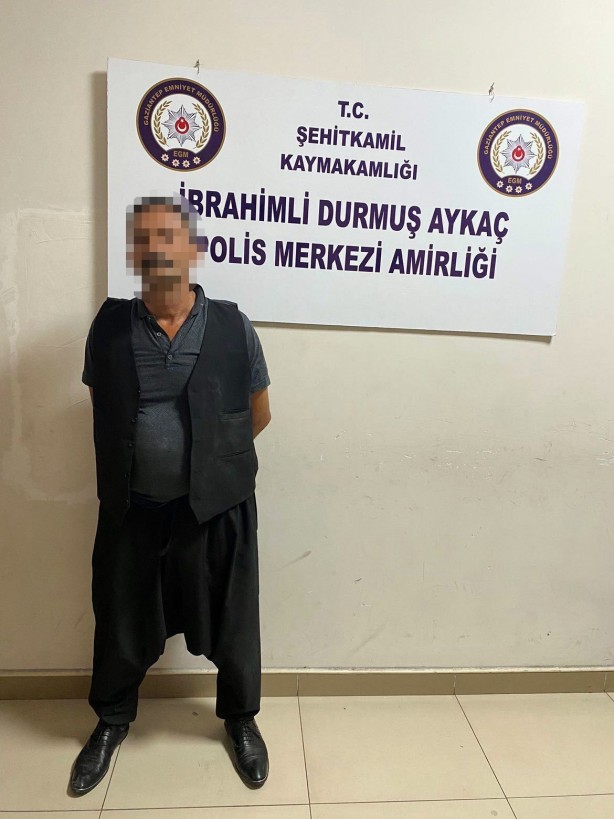 Foto - Camiyi yakmaya çalıştı! İfadesi akıllara durgunluk verdi