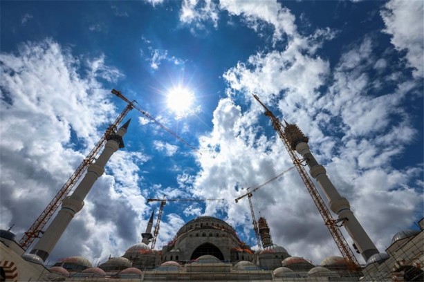 Çamlıca Camii cemaatiyle Kadir gecesi buluşacak