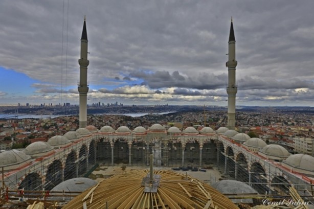 Foto - Çamlıca Camisi İstanbul'un güzelliğine güzellik kattı