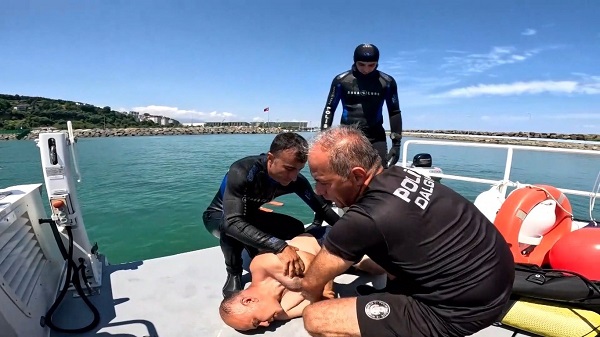 Foto - Can kurtarmak için zamanla yarışıyorlar