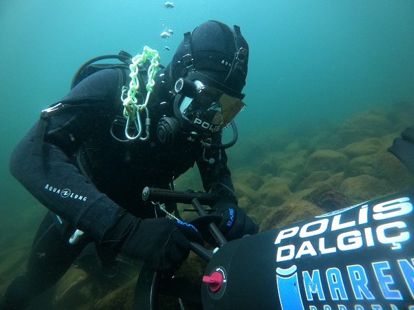 Foto - Can kurtarmak için zamanla yarışıyorlar