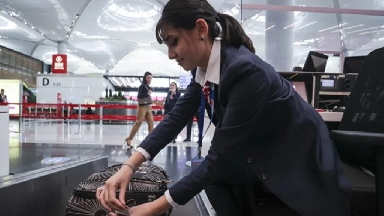 Foto - Can sıkan uygulama tarih oluyor! Uçak bagajlarında bir yasağa daha son