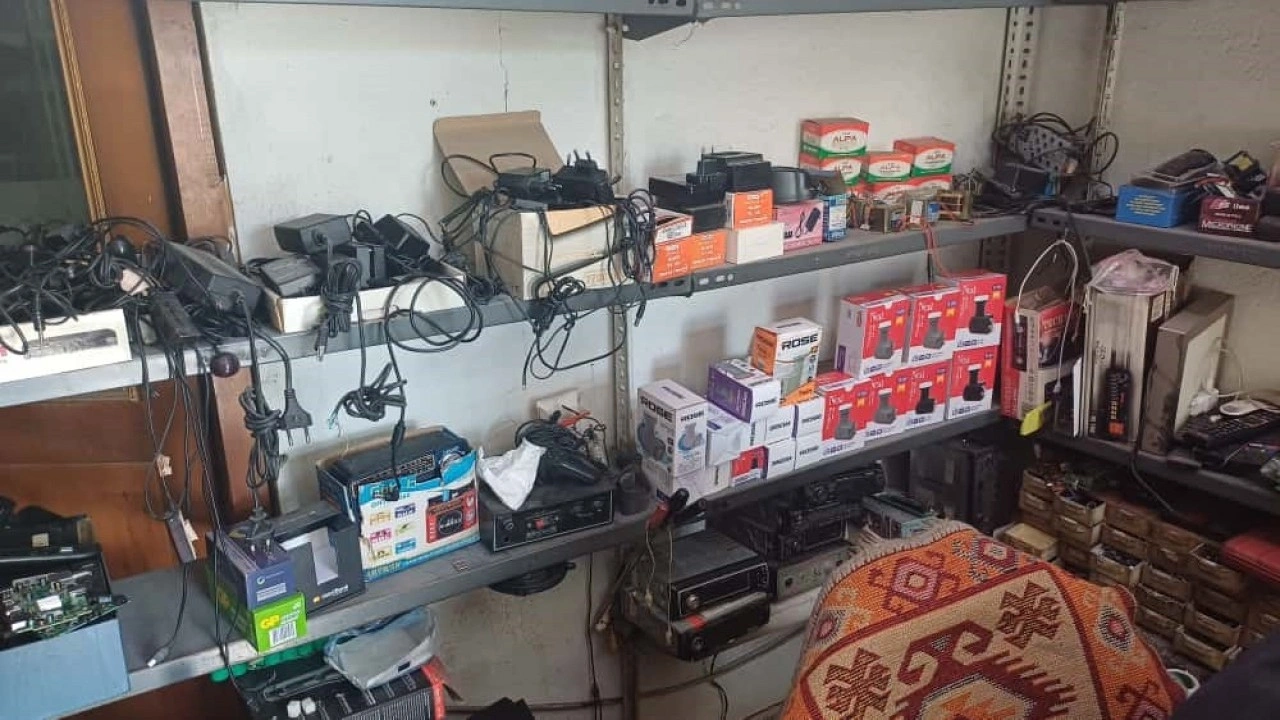 Foto - Çanak antenler direniyor: İnternet salladı ama yıkamadı