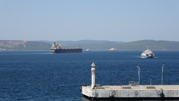 Foto - Çanakkale Boğazı otobana döndü